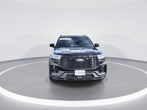 Black Metallic 2025 Ford Explorer ST-Line