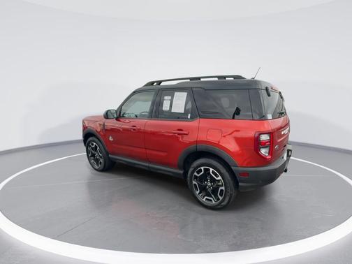 HOT PEPPER RED TC 2022 Ford Bronco Sport Outer Banks