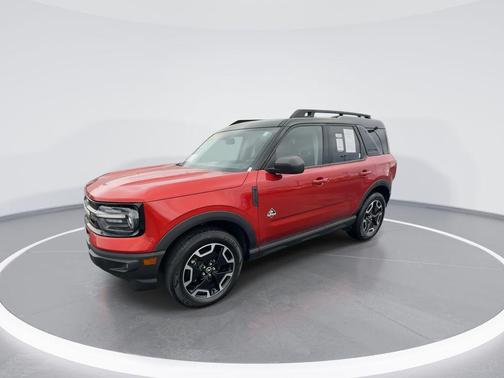 HOT PEPPER RED TC 2022 Ford Bronco Sport Outer Banks