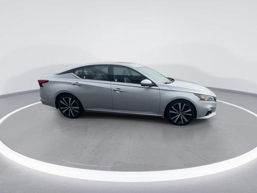 2020 Nissan Altima Platinum VC-Turbo FWD