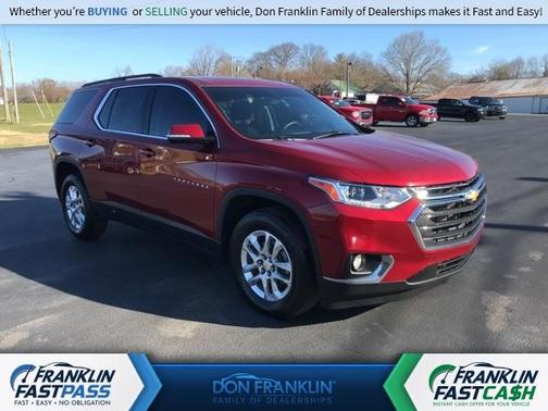 Photo 1 of 24 of 2020 Chevrolet Traverse LT Cloth