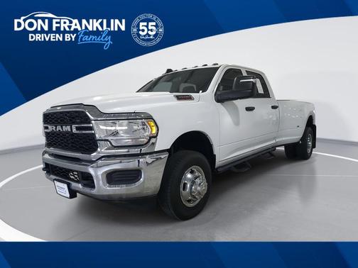 2023 RAM 3500 Tradesman Crew Cab 4x4 8' Box