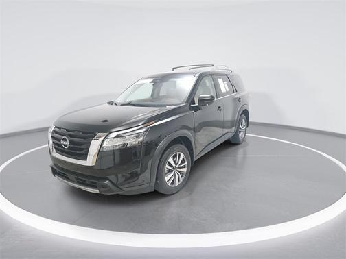 2024 Nissan Pathfinder SL 4WD