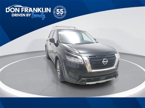 2024 Nissan Pathfinder SL 4WD