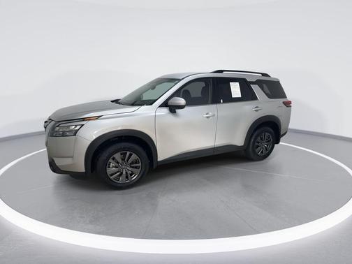Brilliant Silver Metallic 2023 Nissan Pathfinder SV 4WD