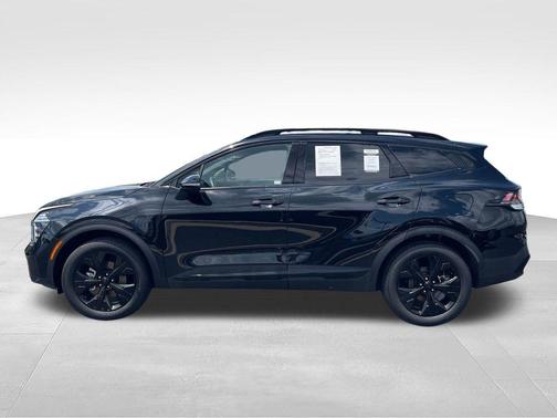 Ebony Black 2025 Kia Sportage X-Line