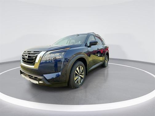 2025 Nissan Pathfinder SL 4WD