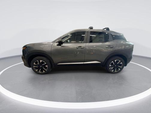 Gun Metallic 2026 Nissan Kicks SV