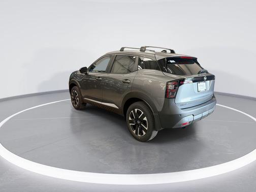 Gun Metallic 2026 Nissan Kicks SV