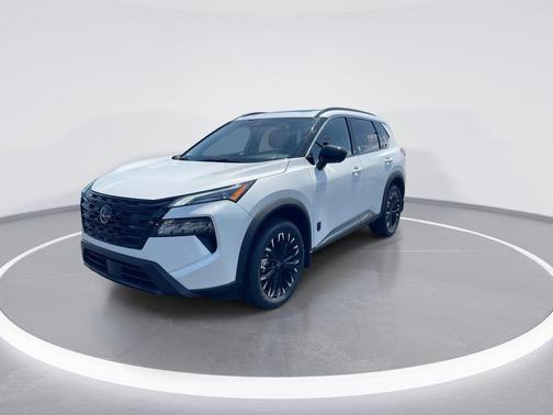 Everest White Pearl Tricoat 2026 Nissan Rogue Dark Armor