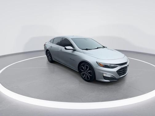 2021 Chevrolet Malibu FWD RS