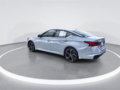 2023 Nissan Altima SR FWD