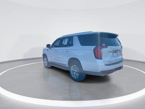 White Frost Tricoat 2024 GMC Yukon Denali