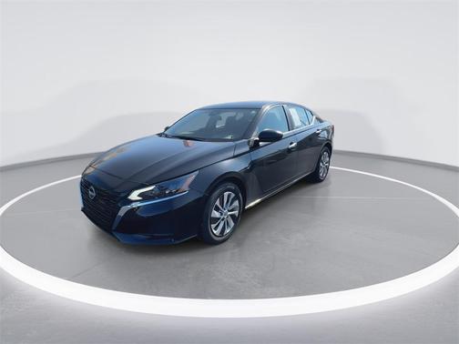 2025 Nissan Altima S FWD