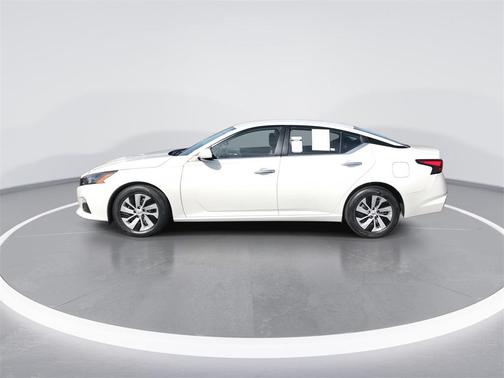 2022 Nissan Altima S FWD