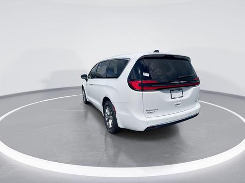 Bright White Clearcoat 2024 Chrysler Pacifica Touring L