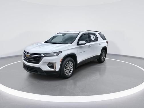 Summit White 2023 Chevrolet Traverse LT Cloth