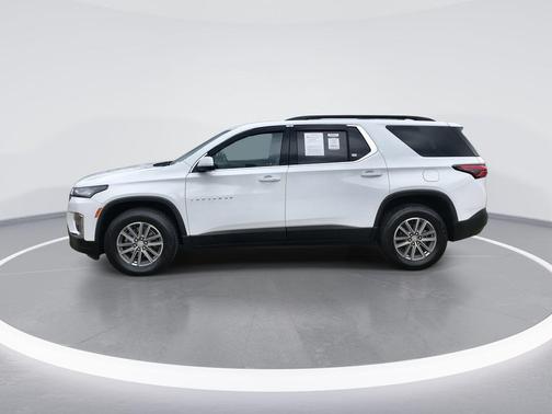 Summit White 2023 Chevrolet Traverse LT Cloth