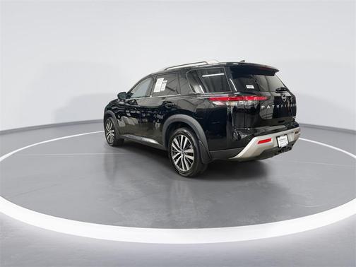2022 Nissan Pathfinder Platinum 4WD