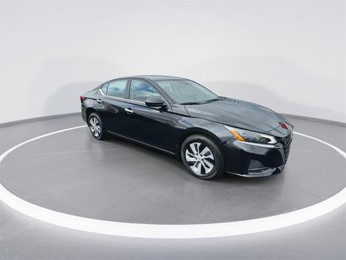 2025 Nissan Altima S FWD