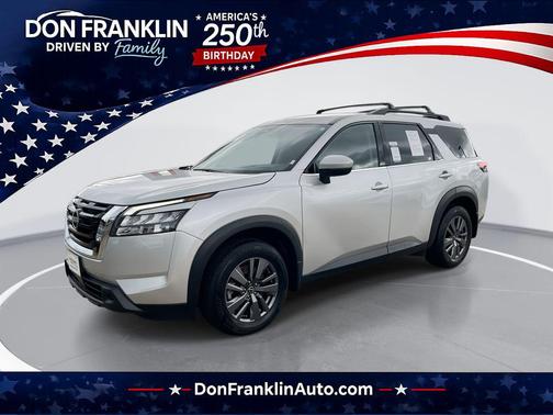Brilliant Silver Metallic 2024 Nissan Pathfinder SV 4WD