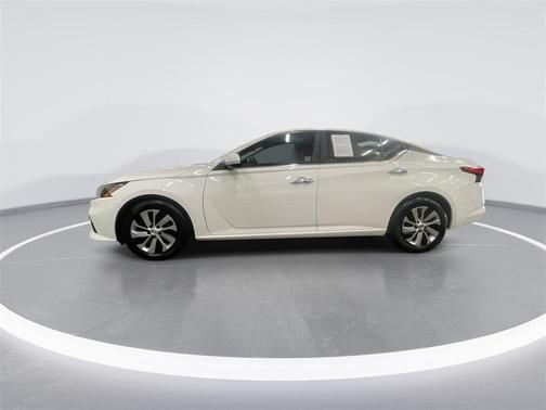 2022 Nissan Altima S FWD