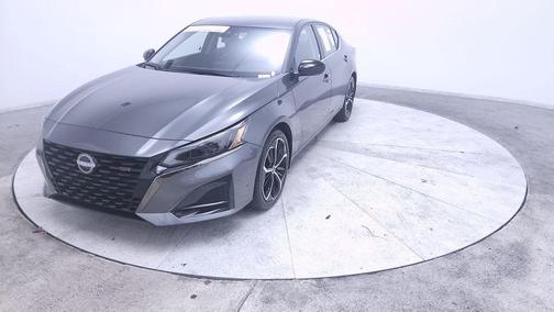 2025 Nissan Altima SR FWD