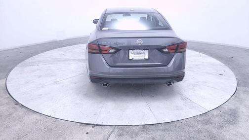 2025 Nissan Altima SR FWD