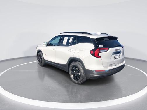 Summit White 2023 GMC Terrain AWD AT4