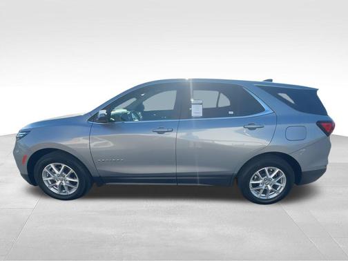 Sterling Gray Metallic 2024 Chevrolet Equinox 1LT