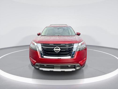 2025 Nissan Pathfinder Platinum 4WD