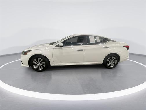 2022 Nissan Altima S FWD