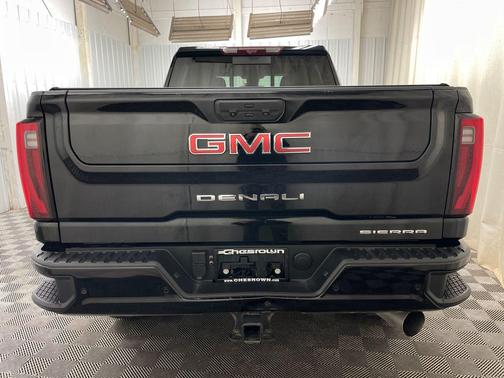 Onyx Black 2025 GMC Sierra 3500 Denali