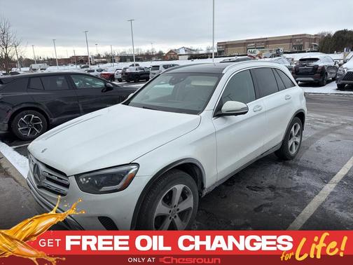 White 2021 Mercedes-Benz GLC 300 4MATIC SUV