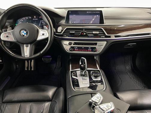 2020 BMW M760 xDrive