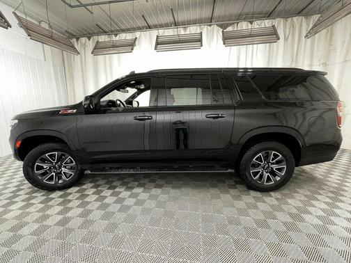 2024 Chevrolet Suburban 4WD Z71