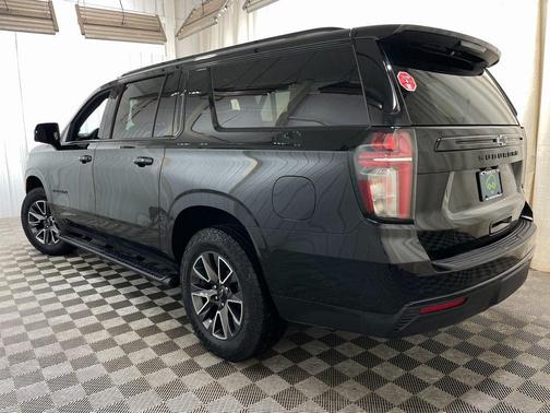 2024 Chevrolet Suburban 4WD Z71