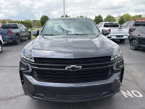 Dark Ash Metallic 2023 Chevrolet Suburban RST