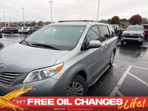 2016 Toyota Sienna XLE