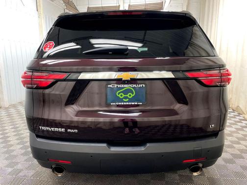 Black Cherry Metallic 2023 Chevrolet Traverse LT Leather