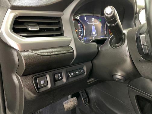 2023 GMC Acadia AWD SLT