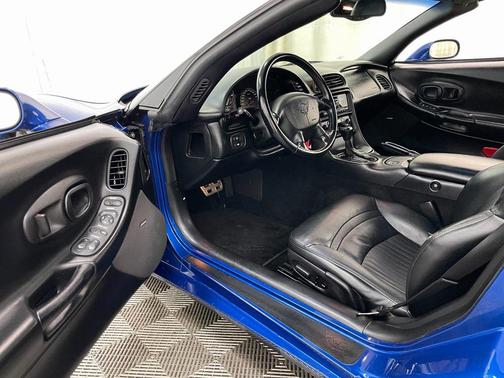 2002 Chevrolet Corvette Base