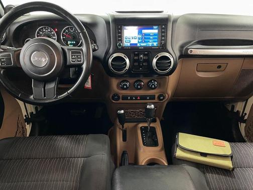 2011 Jeep Wrangler Unlimited Sahara