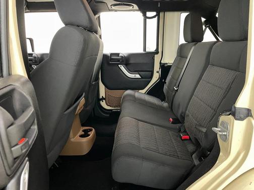 2011 Jeep Wrangler Unlimited Sahara