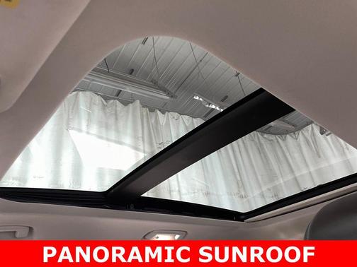 Ruby Red Metallic Tinted Clearcoat 2016 Lincoln MKC Reserve