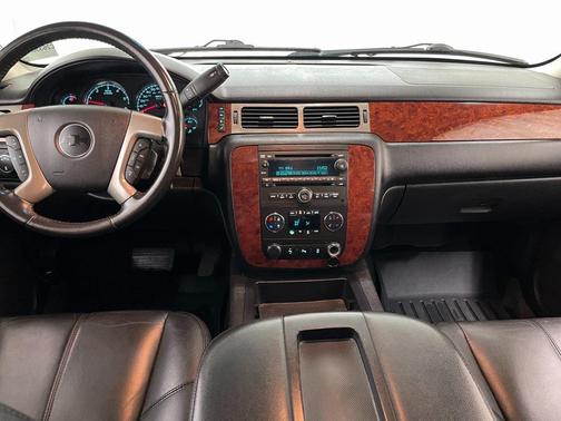 2014 Chevrolet Suburban 1500 LT