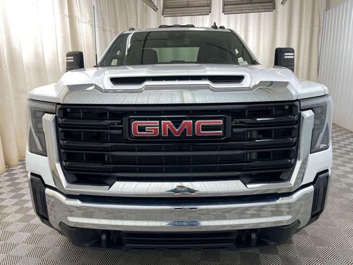 2024 GMC Sierra 2500 Pro