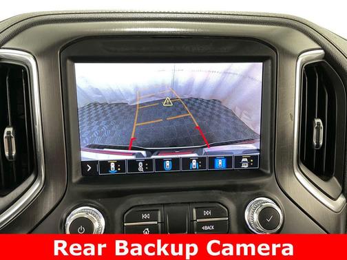 Summit White 2022 GMC Sierra 2500 AT4