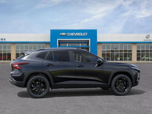 Mosaic Black Metallic 2026 Chevrolet Trax FWD ACTIV