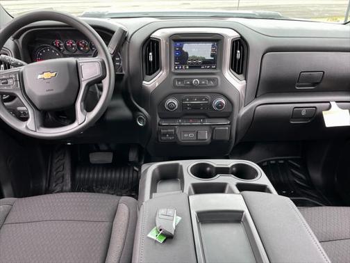 2025 Chevrolet Silverado 3500 WT